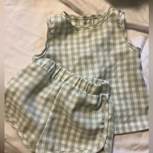 Adorable plaid outfit